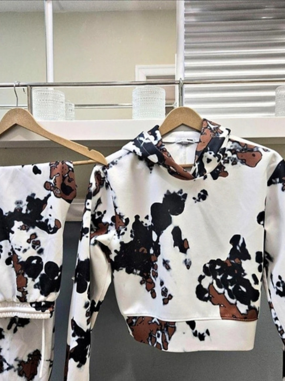 Fashion Nova Abstract Print Cropped Sweatshirt Set in White & Black